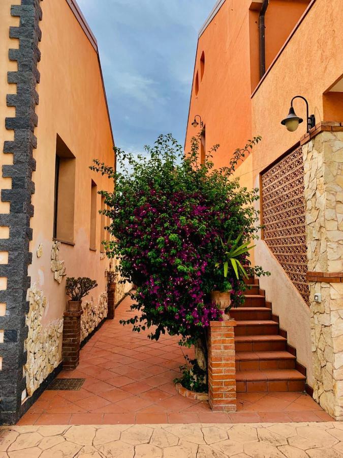 Il Giardino Delle Zagare Villa Calatabiano Bagian luar foto