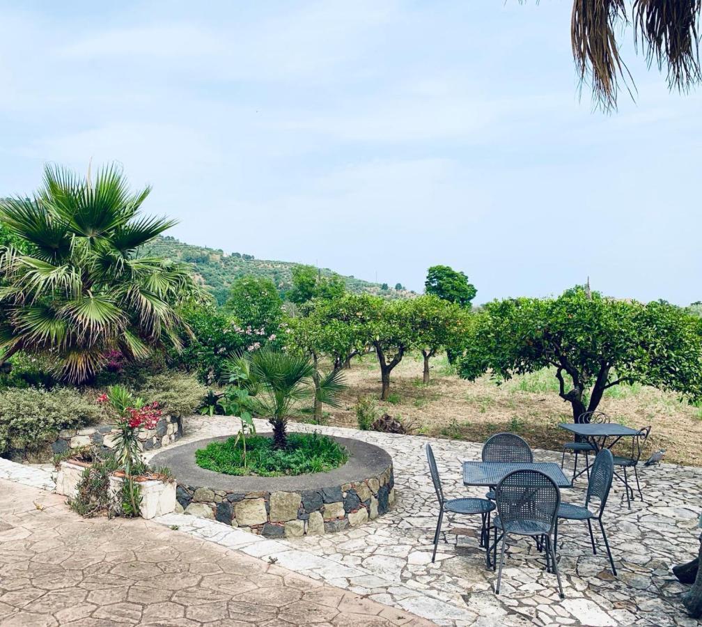 Il Giardino Delle Zagare Villa Calatabiano Bagian luar foto
