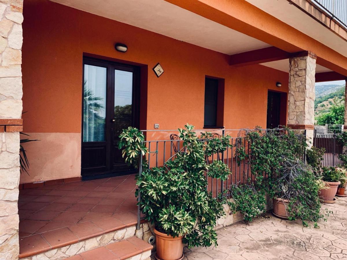 Il Giardino Delle Zagare Villa Calatabiano Bagian luar foto